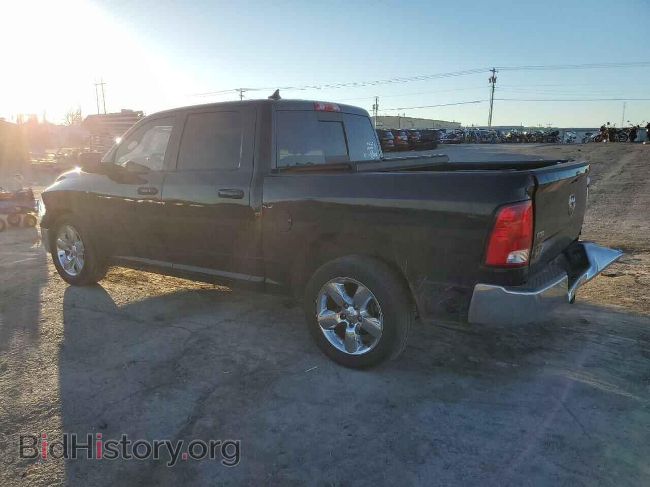 2019 RAM 1500 - VIN: 1C6RR6LT0KS552134 - Фото 2