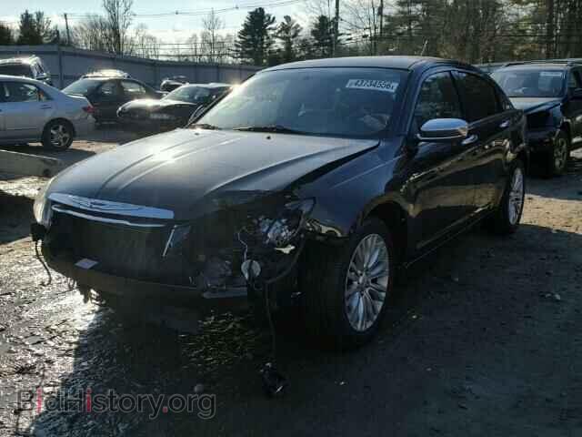 2011 CHRYSLER 200 - VIN: 1C3BC2FB1BN556025 - Фото 2