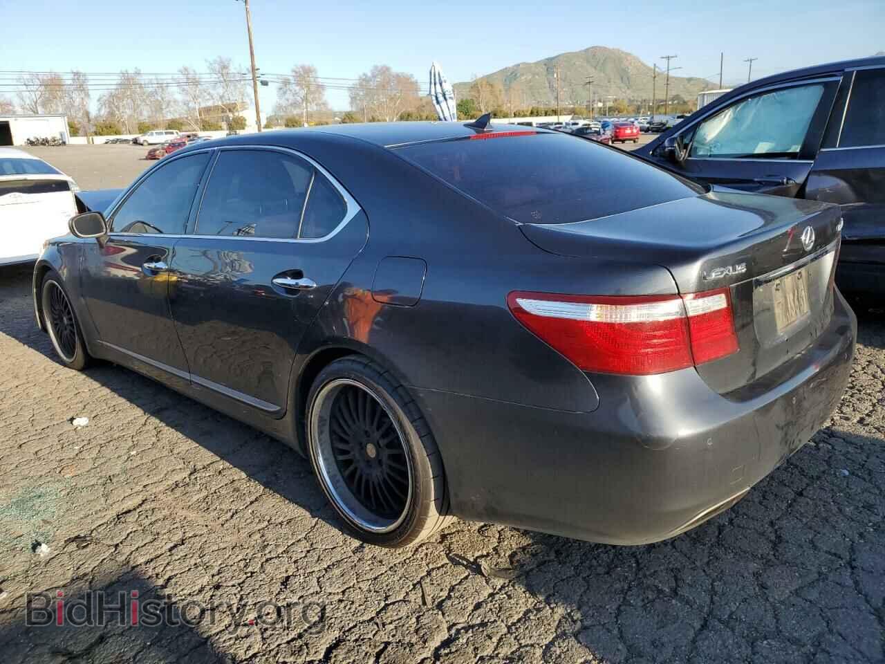 2007 LEXUS LS460 - VIN: JTHGL46F975005475 - Photo 2