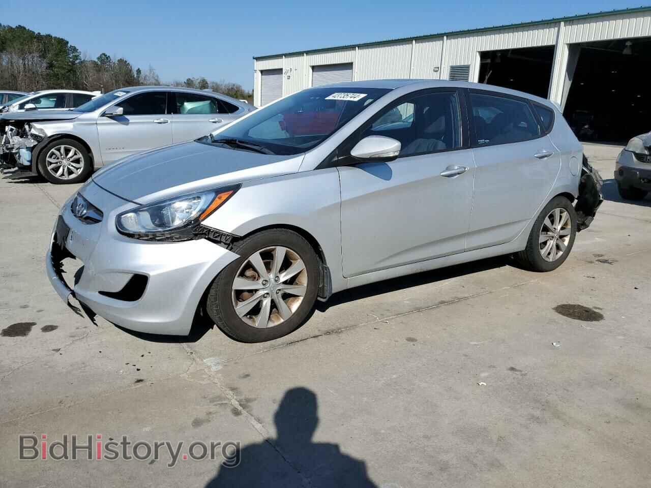 Photo KMHCU5AE7DU121126 - HYUNDAI ACCENT 2013