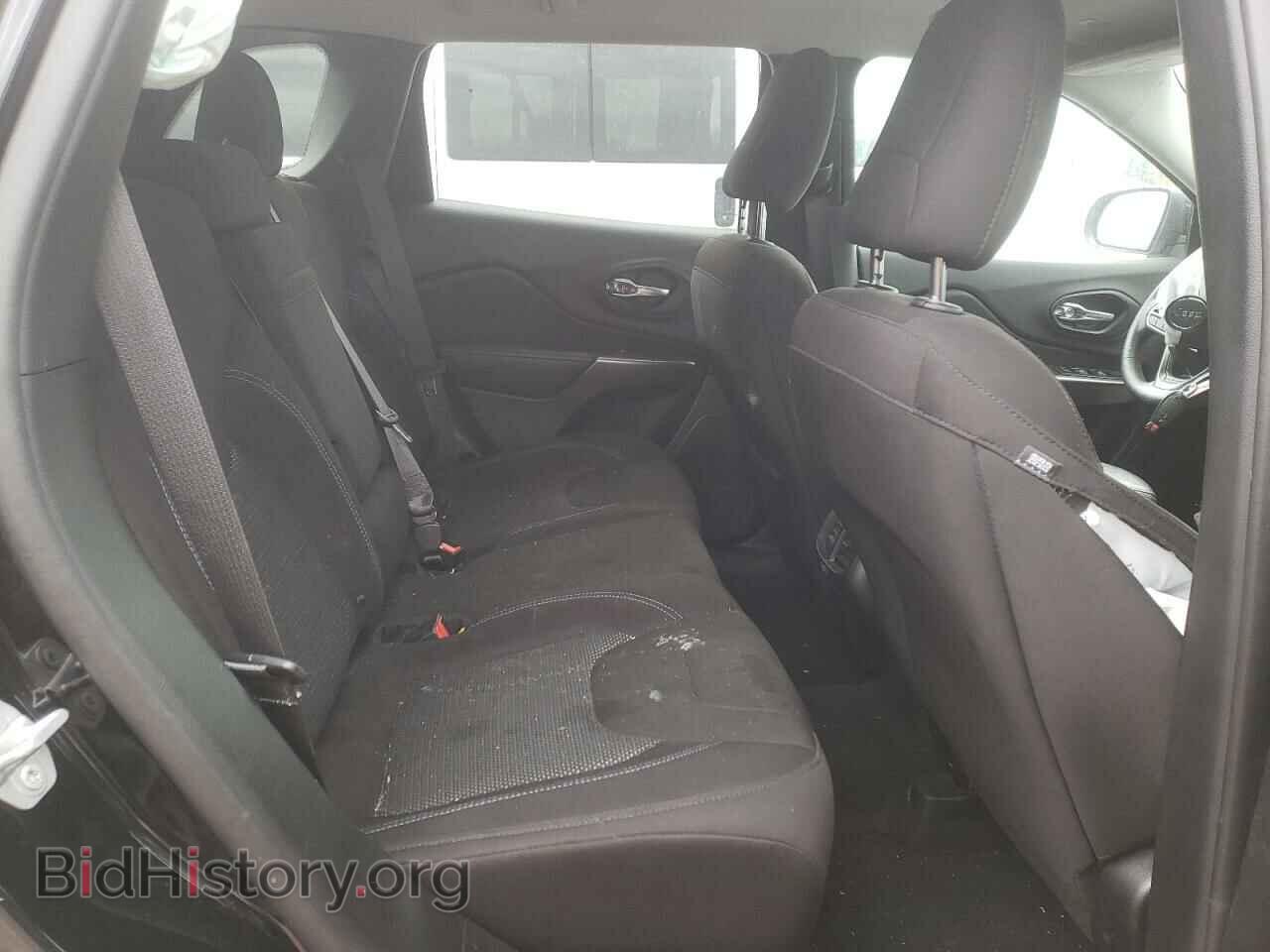 2019 JEEP CHEROKEE - VIN: 1C4PJLCB7KD357469 - Фото 6