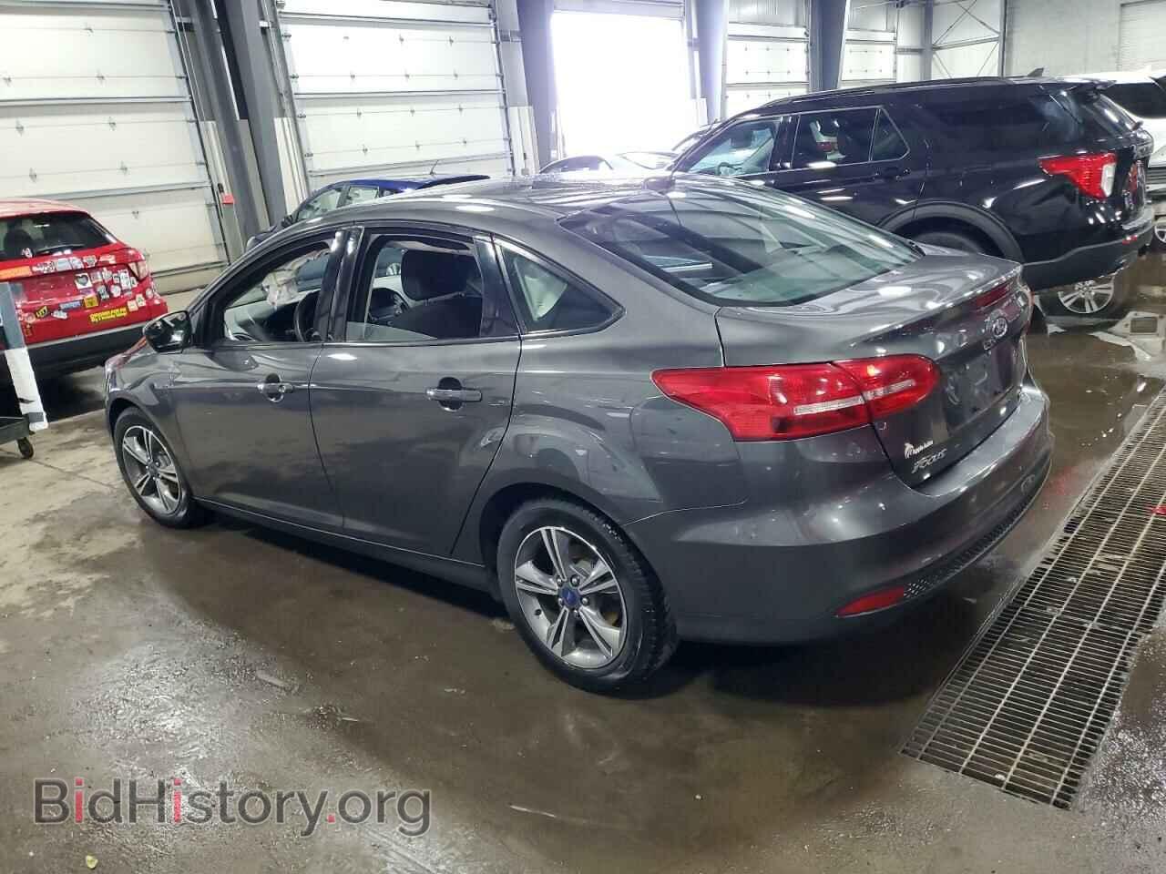 2018 FORD FOCUS - VIN: 1FADP3FE5JL244587 - Фото 2