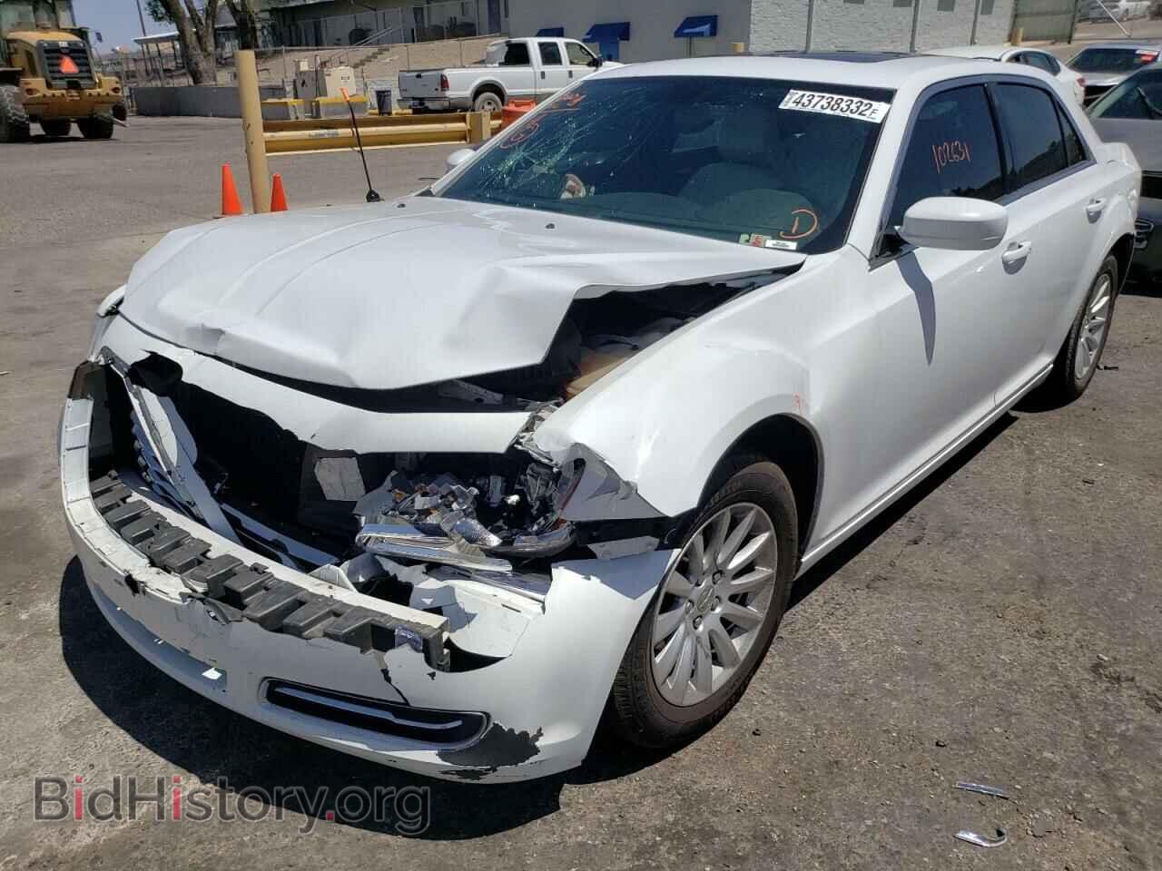 2014 CHRYSLER 300 - VIN: 2C3CCAAG4EH376066 - Фото 2