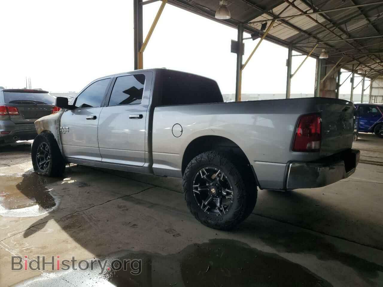 2019 RAM 1500 - VIN: 1C6RR6TT0KS610078 - Фото 2