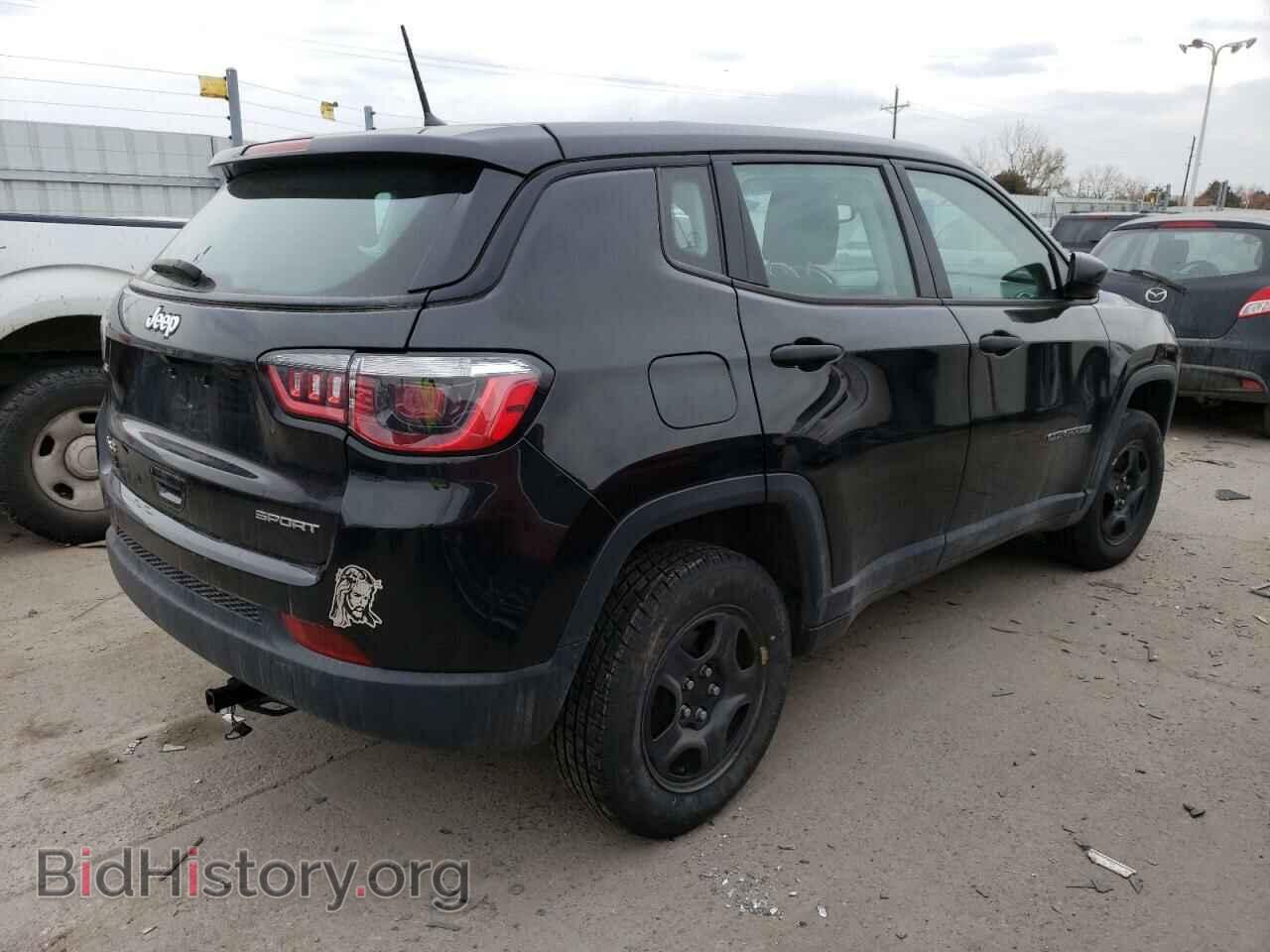 2018 JEEP COMPASS - VIN: 3C4NJDAB9JT337524 - Фото 3