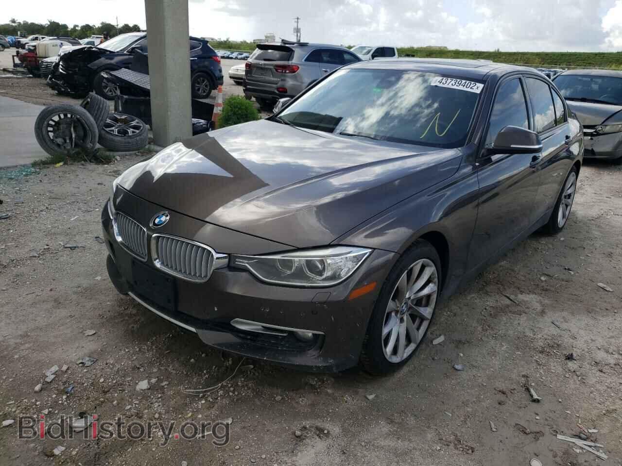 2013 BMW 3 SERIES - VIN: WBA3B9C59DJ465621 - Фото 2