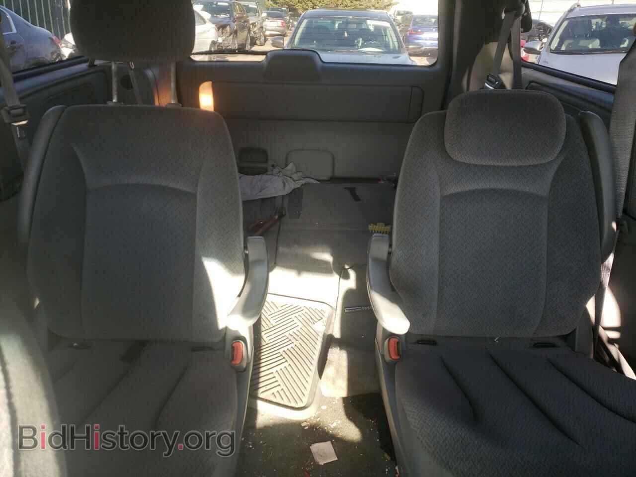 2006 CHRYSLER MINIVAN - VIN: 2A4GP44R96R730847 - Фото 10