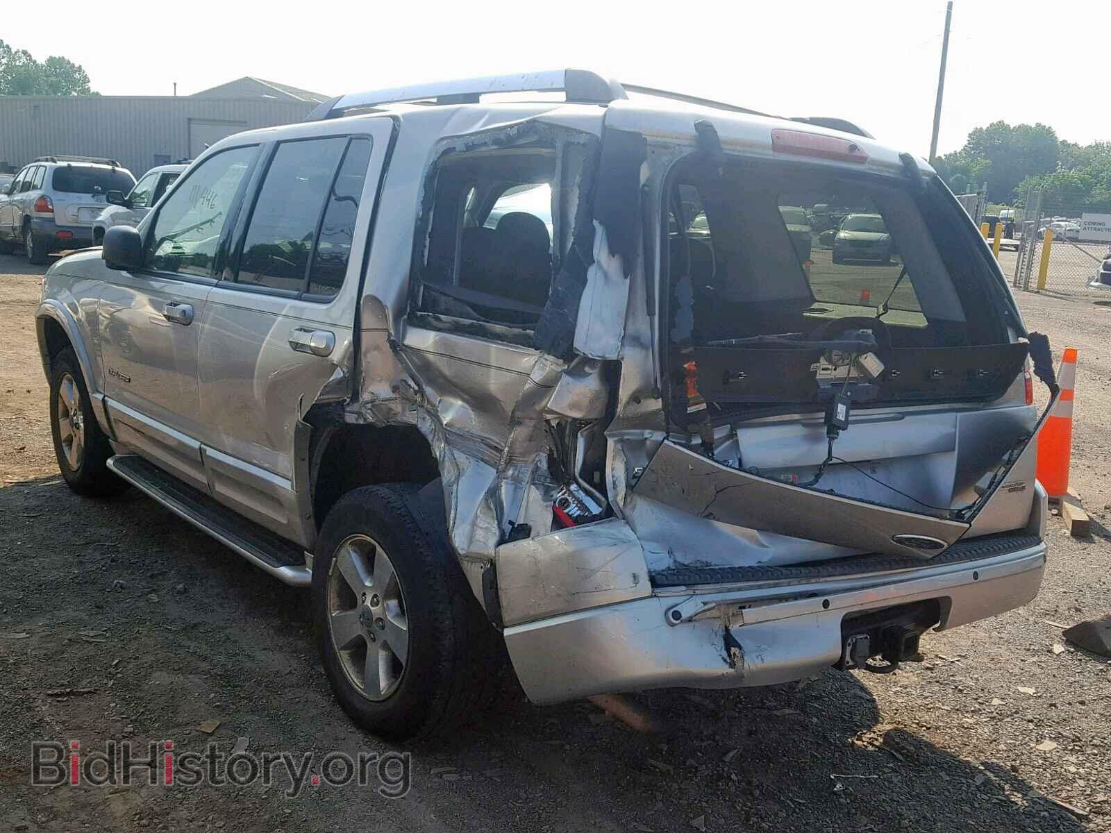 2005 FORD EXPLORER L - VIN: 1FMDU75EX5UB99881 - Photo 3
