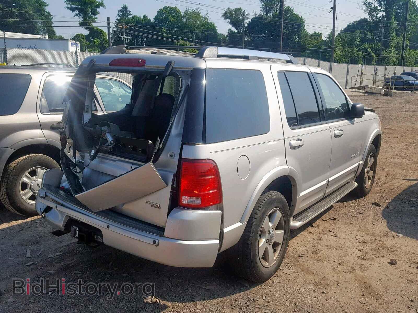 2005 FORD EXPLORER L - VIN: 1FMDU75EX5UB99881 - Photo 4