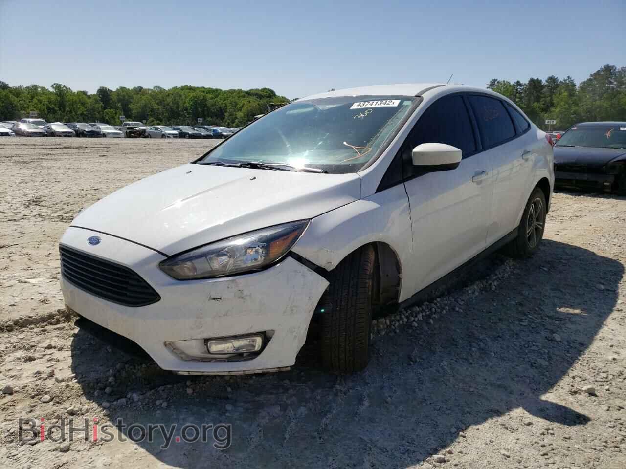 2018 FORD FOCUS - VIN: 1FADP3FE7JL307320 - Фото 2