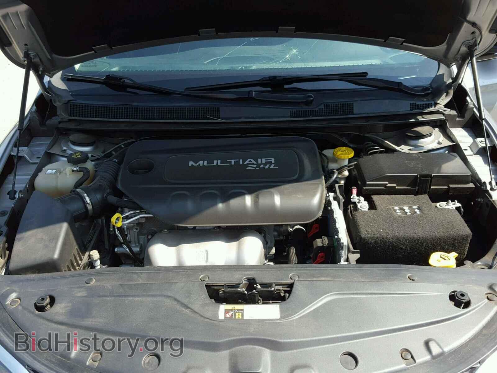 2016 CHRYSLER 200 - VIN: 1C3CCCAB0GN158877 - Фото 7