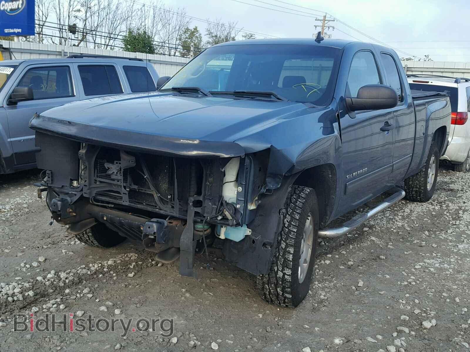 2011 CHEVROLET SILVERADO - VIN: 1GCRCSE09BZ143773 - Фото 2