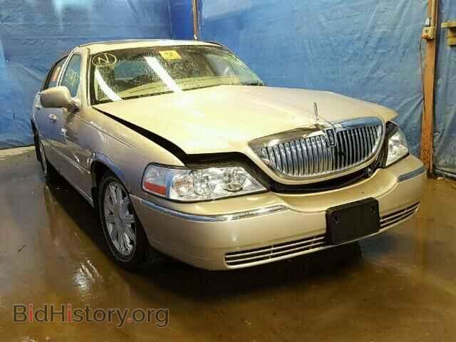 Photo 2LNHM82V59X611845 - LINCOLN TOWNCAR 2009