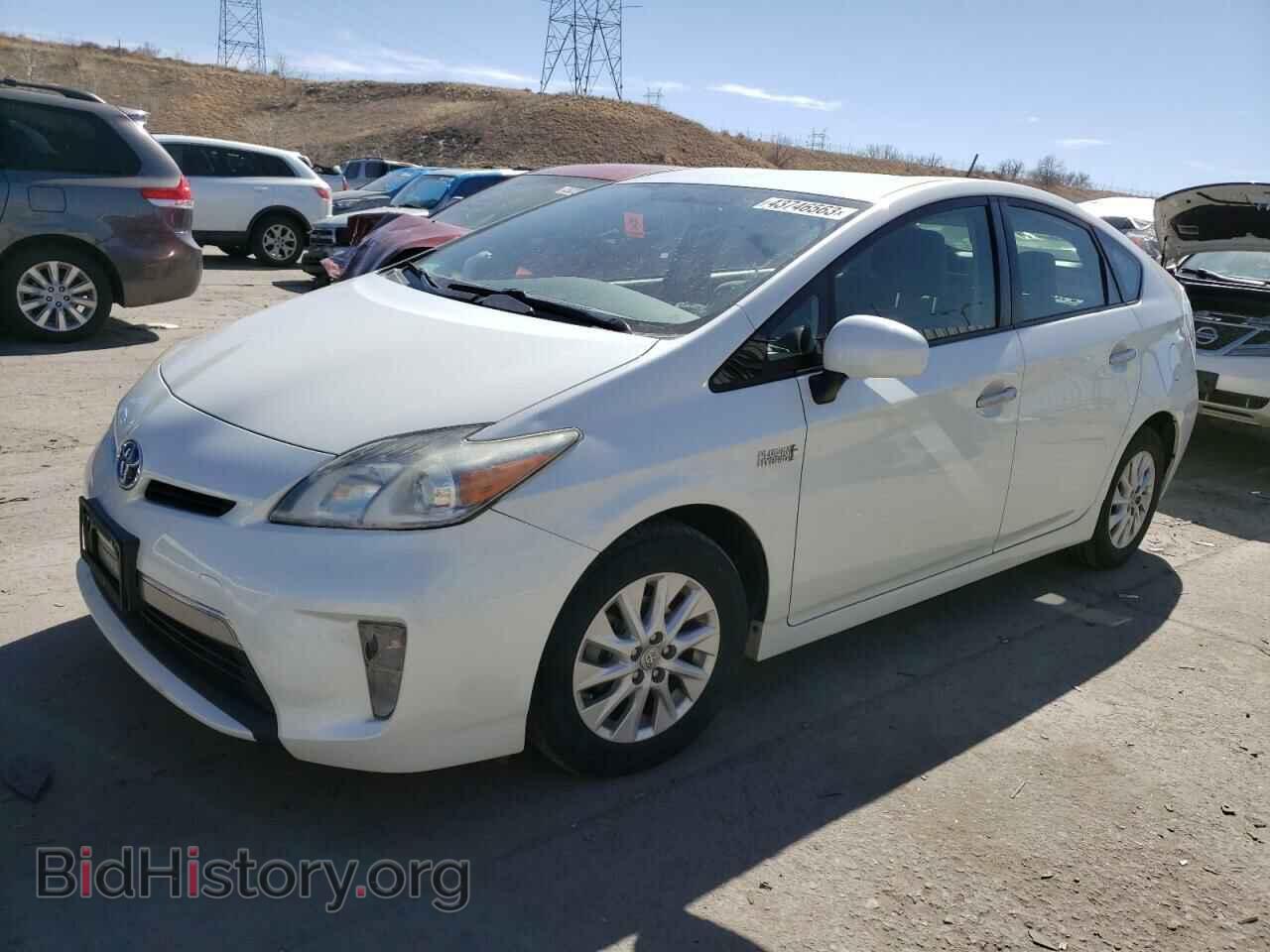 Фотография JTDKN3DP2D3046890 - TOYOTA PRIUS 2013
