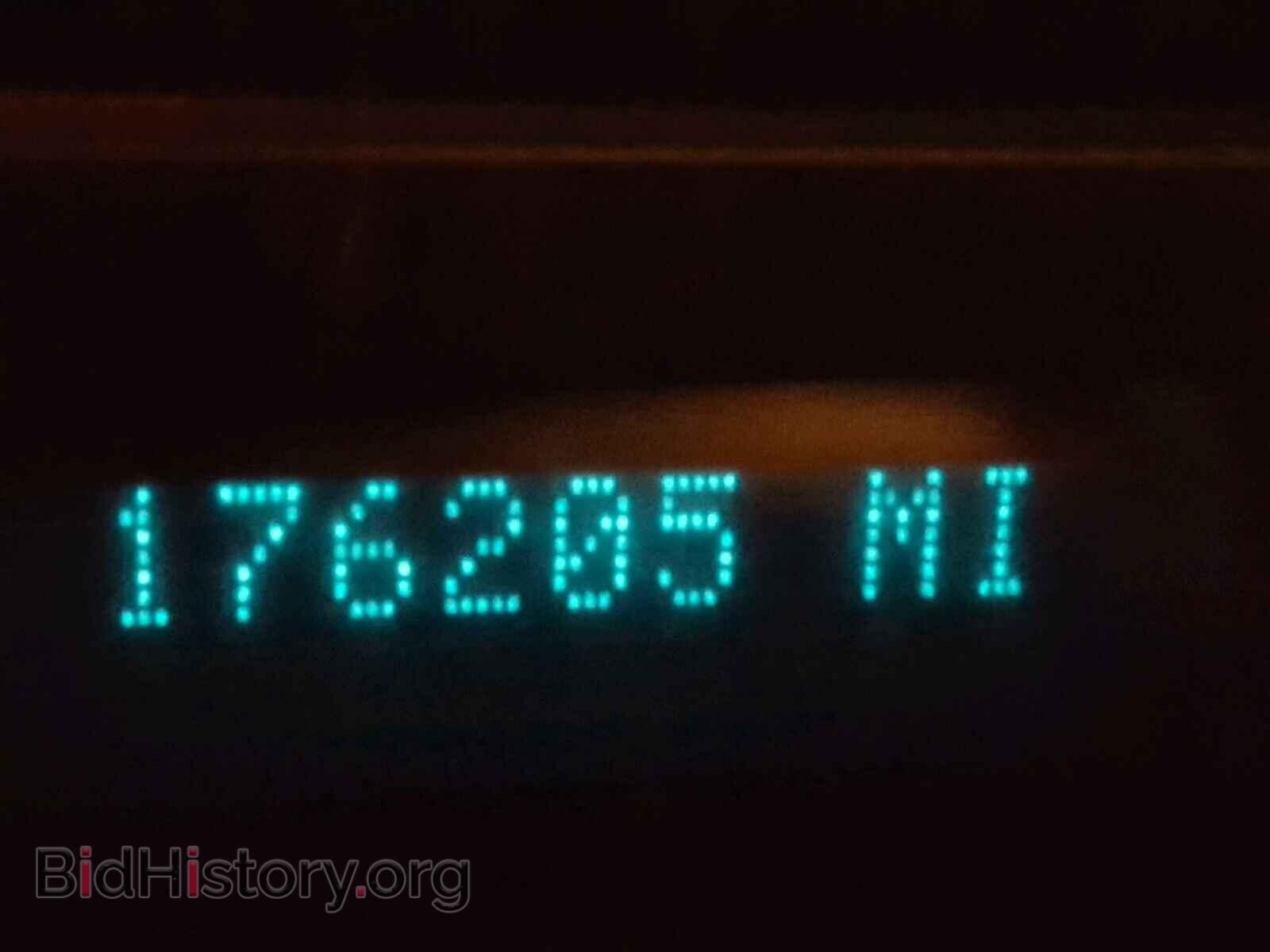 2007 GMC ENVOY - VIN: 1GKDT13S072209480 - Photo 8