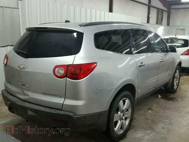2009 CHEVROLET TRAVERSE - VIN: 1GNER23D39S142566 - Фото 4