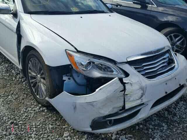 2011 CHRYSLER 200 - VIN: 1C3BC2FG8BN581063 - Фото 9