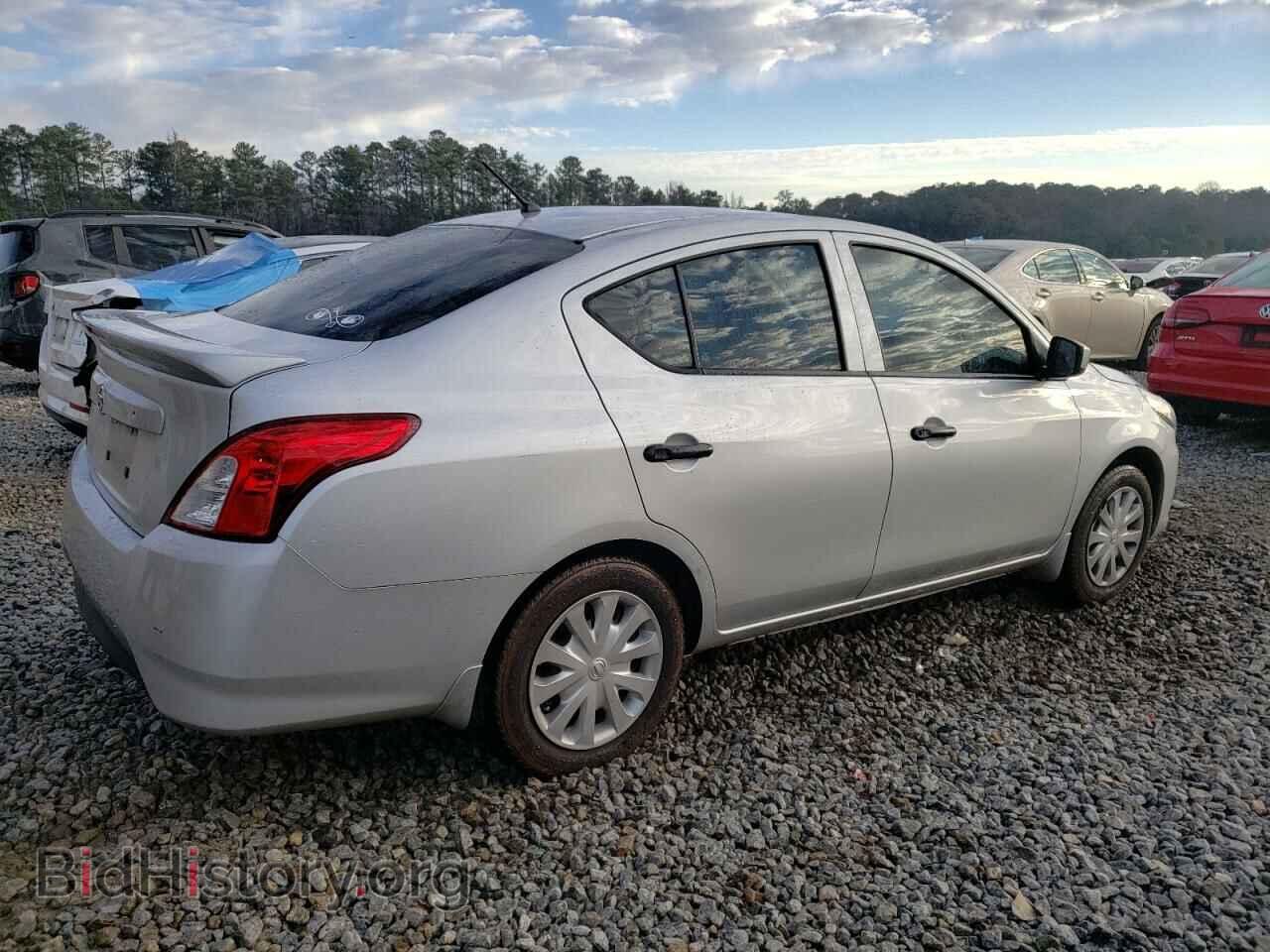 2018 NISSAN VERSA - VIN: 3N1CN7AP0JL814532 - Фото 3