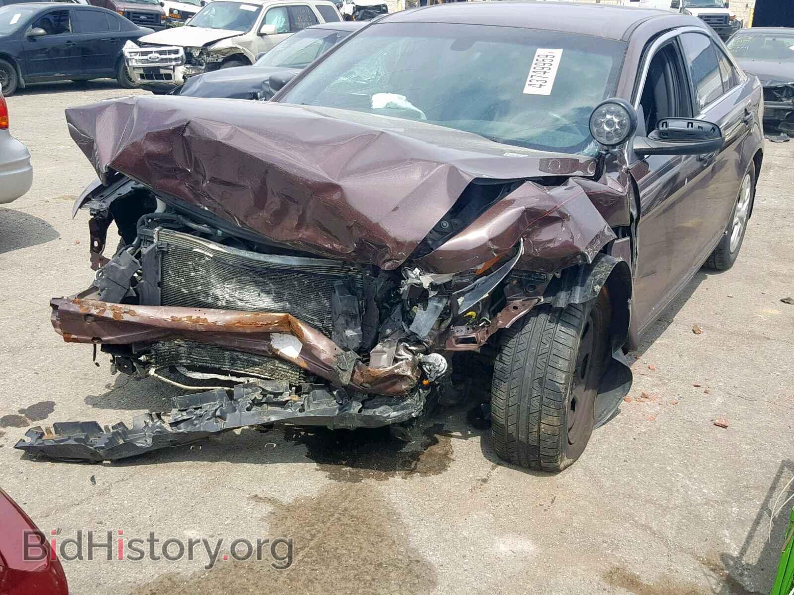 2013 FORD TAURUS - VIN: 1FAHP2M82DG110335 - Фото 2