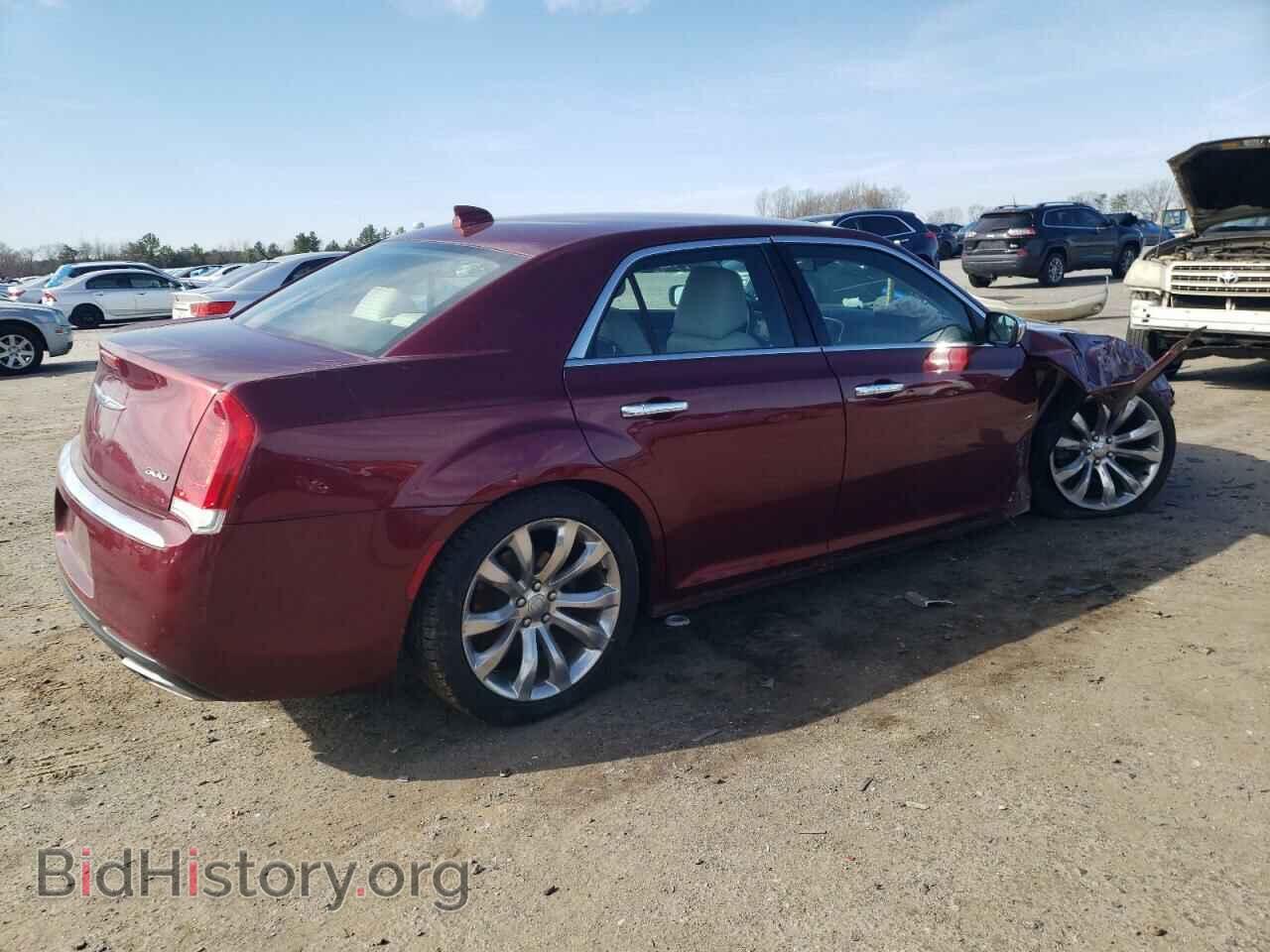 2019 CHRYSLER 300 - VIN: 2C3CCAEG1KH573282 - Фото 3