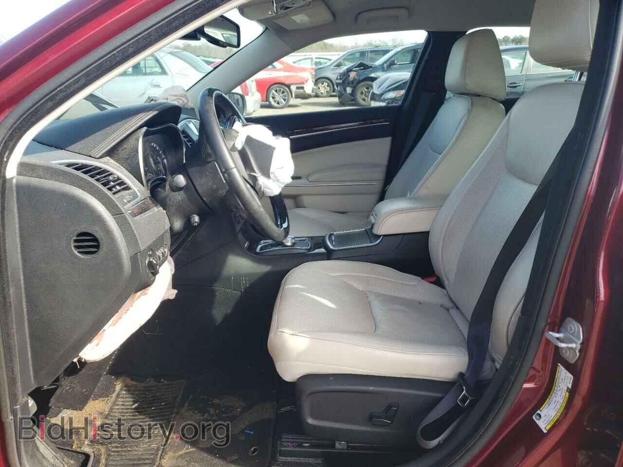 2019 CHRYSLER 300 - VIN: 2C3CCAEG1KH573282 - Фото 7