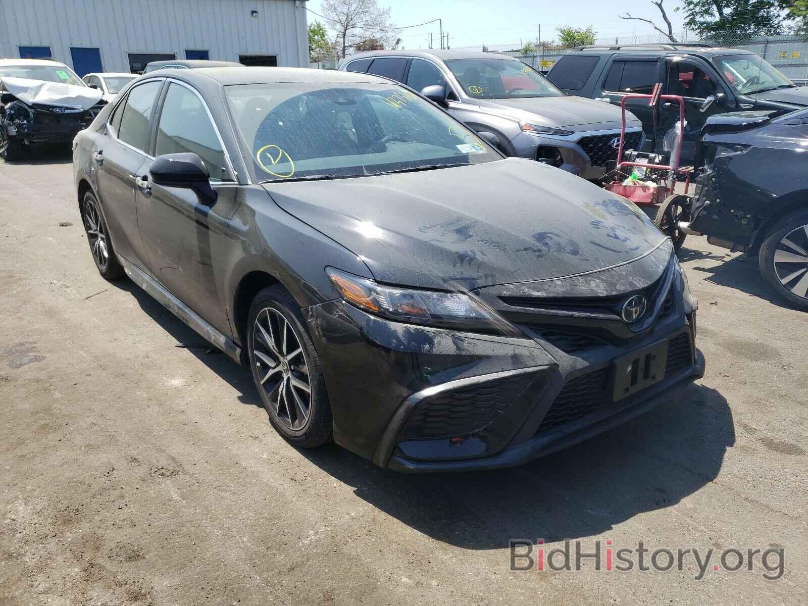 Фотография 4T1G11BK3MU020852 - TOYOTA CAMRY 2021