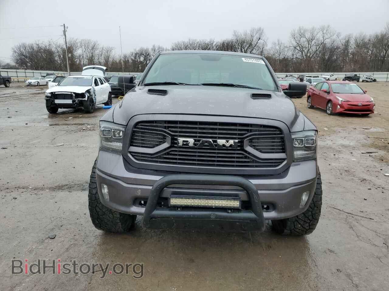 2019 RAM 1500 - VIN: 1C6RR6TT3KS653572 - Photo 5