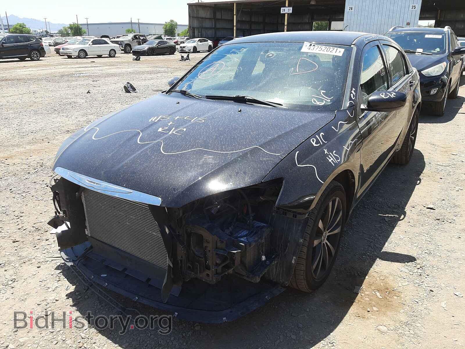 2013 CHRYSLER 200 - VIN: 1C3CCBBB3DN618781 - Фото 2