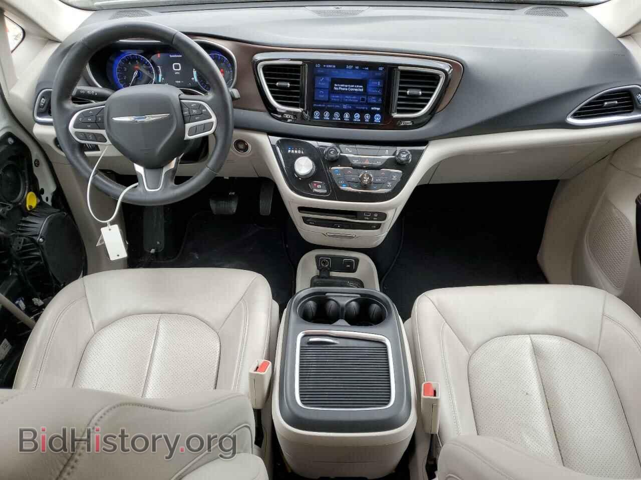 2017 CHRYSLER PACIFICA - VIN: 2C4RC1EG0HR652841 - Photo 8