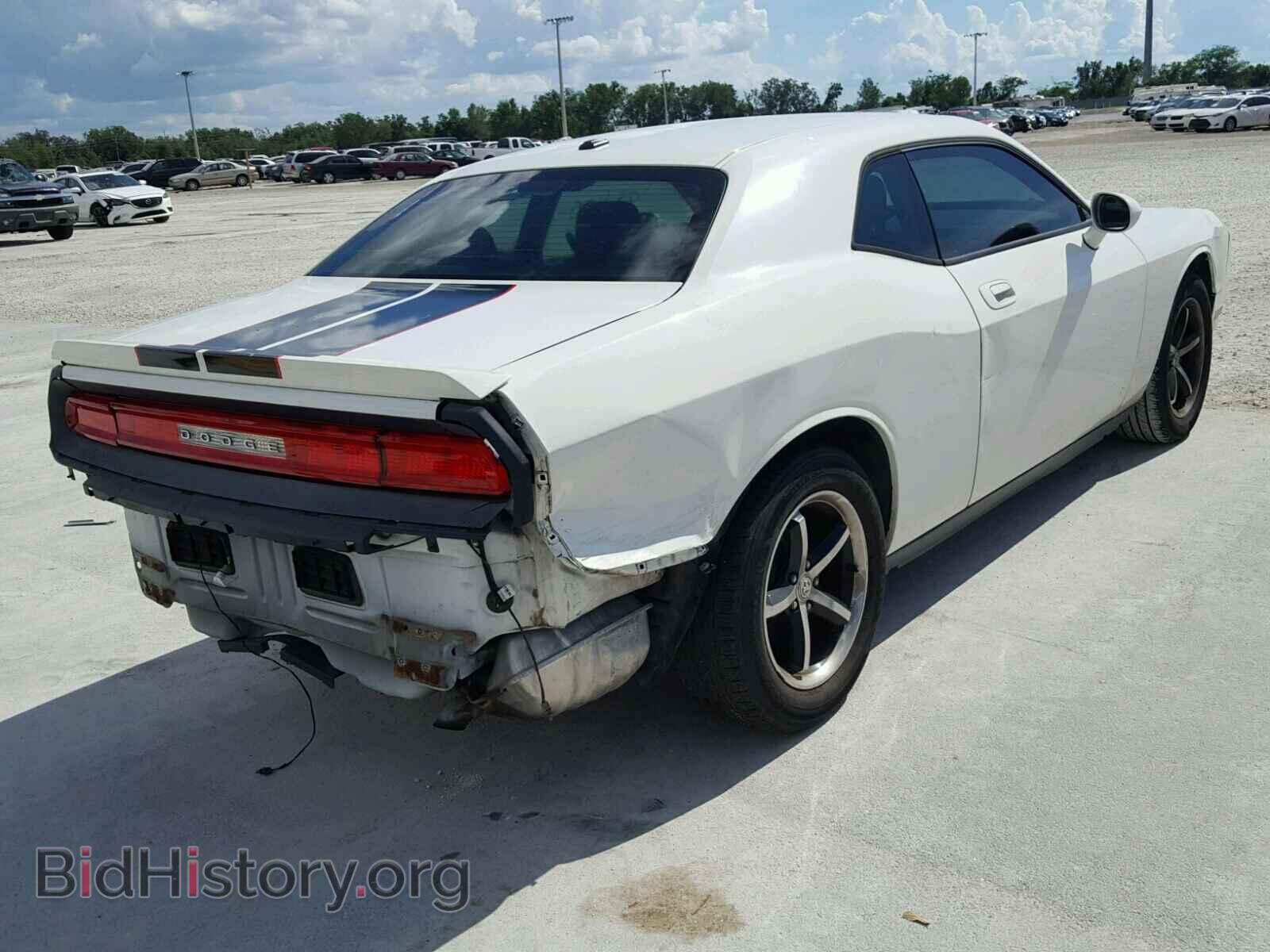 2010 DODGE CHALLENGER - VIN: 2B3CJ4DVXAH157718 - Photo 4