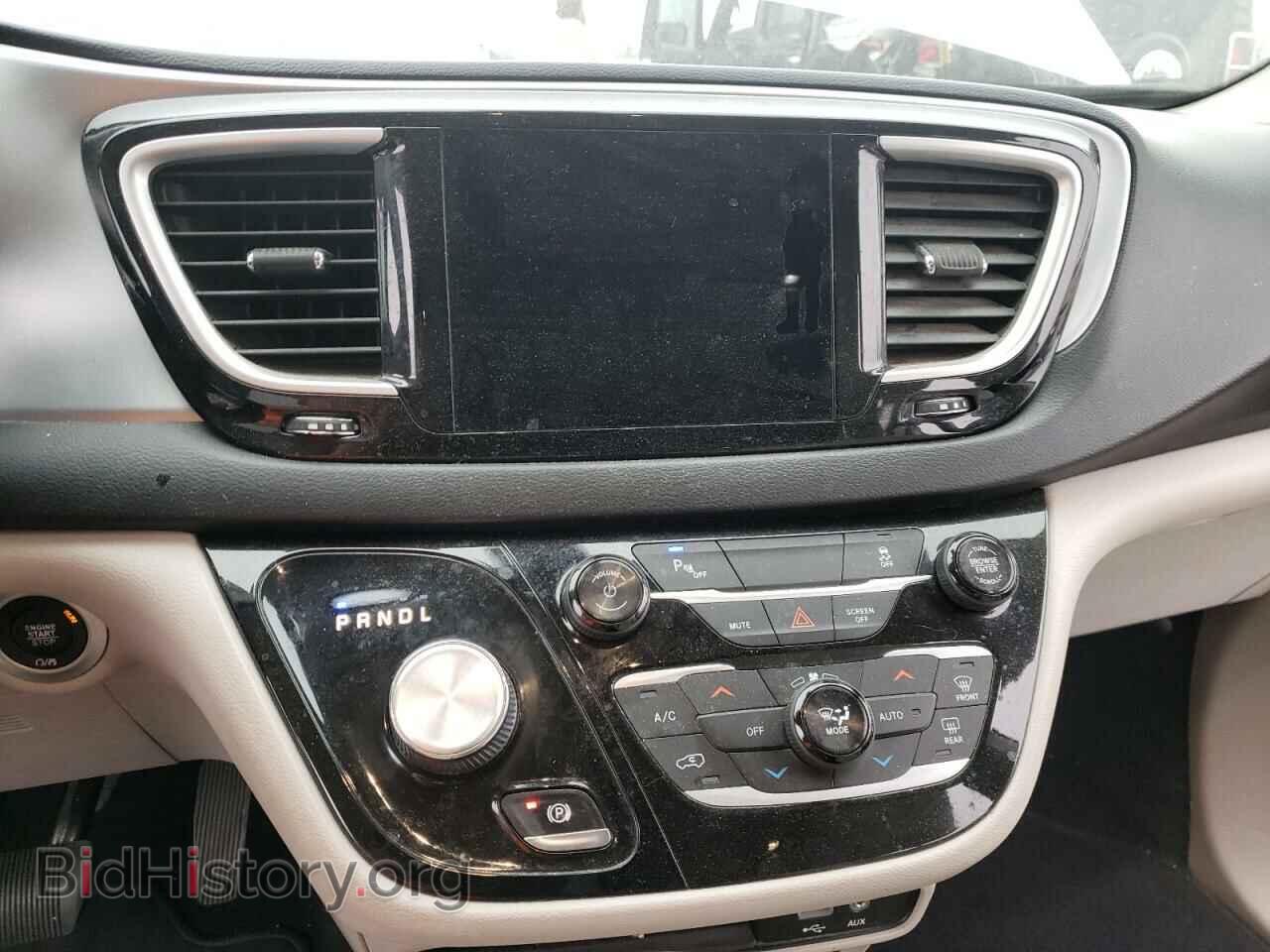 2018 CHRYSLER PACIFICA - VIN: 2C4RC1H70JR125044 - Photo 9
