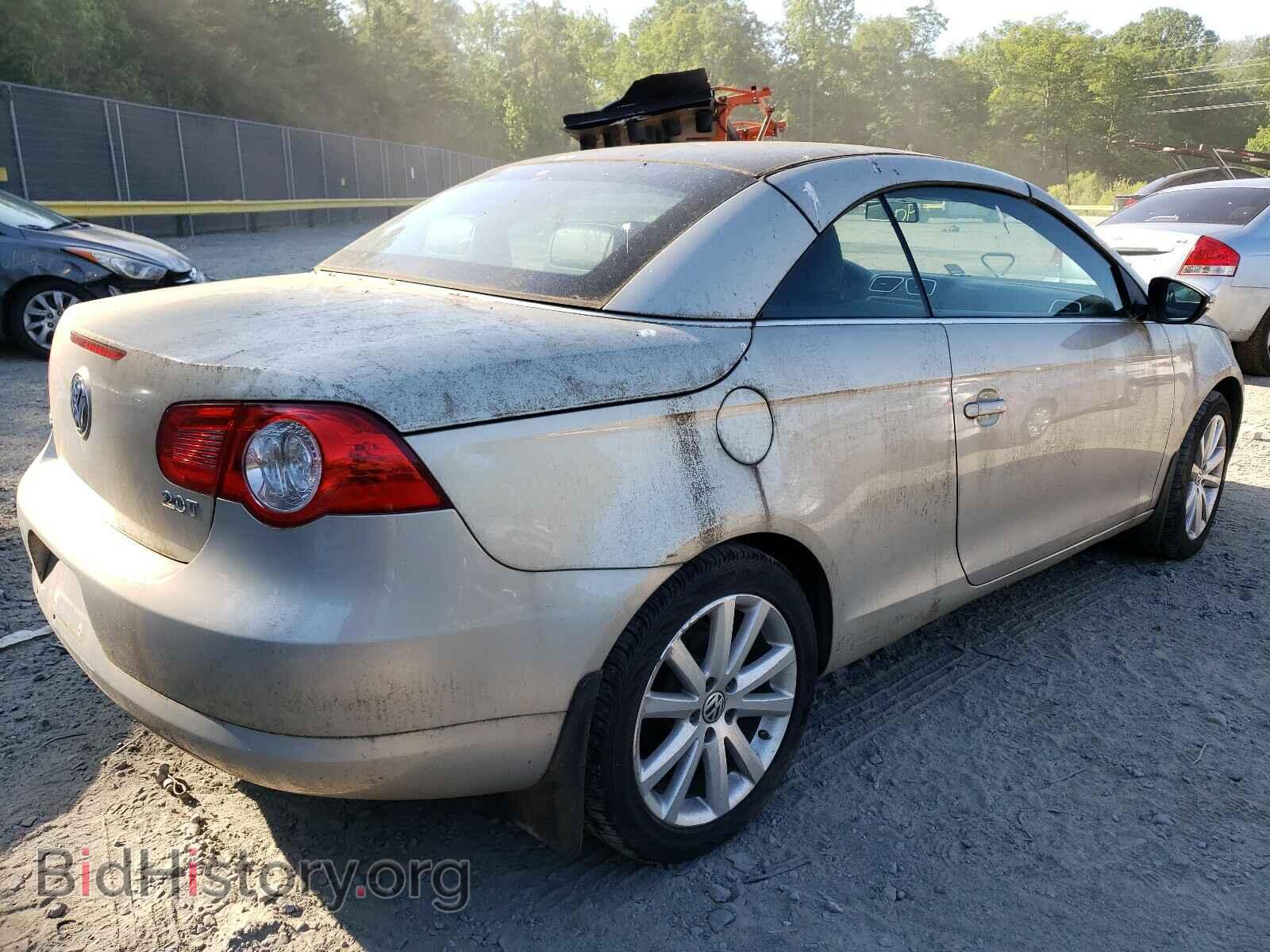 2010 VOLKSWAGEN EOS - VIN: WVWAA7AH7AV020913 - Фото 4