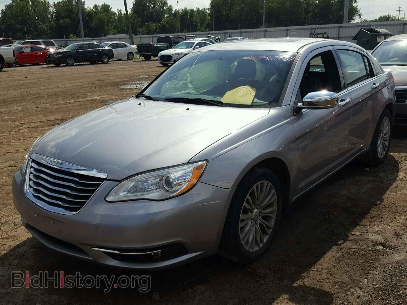 2013 CHRYSLER 200 - VIN: 1C3CCBCG0DN509835 - Photo 2