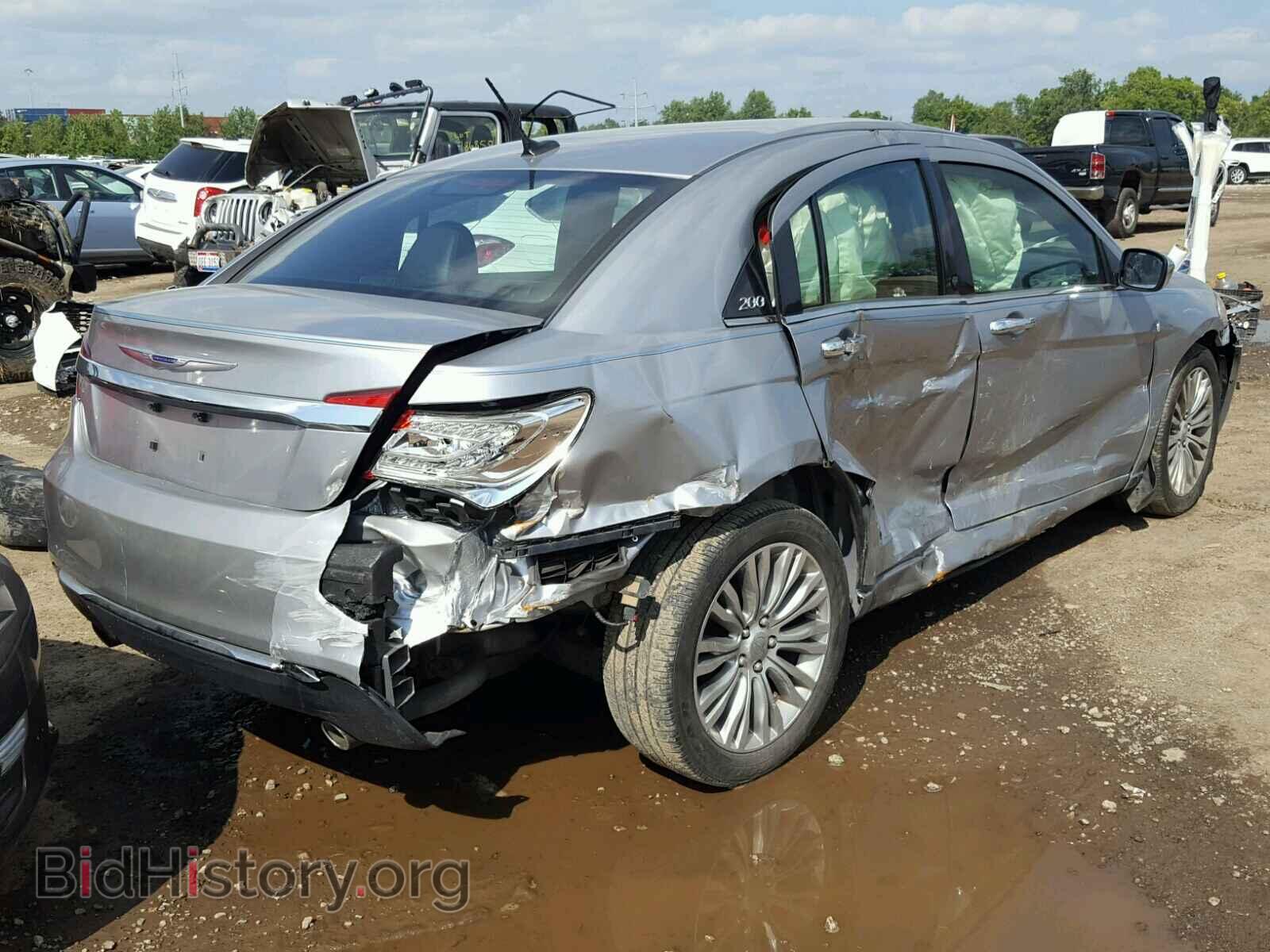 2013 CHRYSLER 200 - VIN: 1C3CCBCG0DN509835 - Photo 4