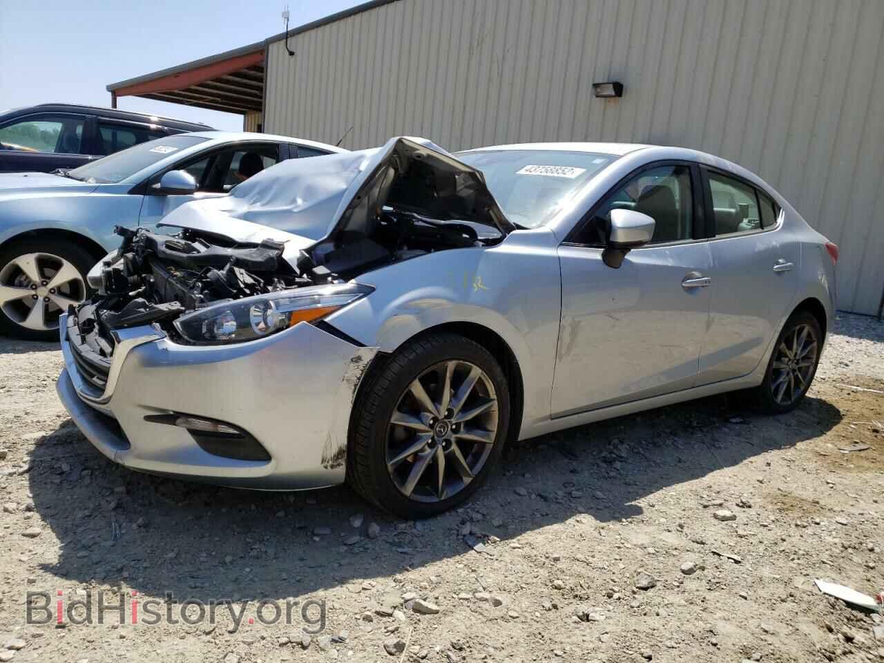 2018 MAZDA 3 - VIN: 3MZBN1V32JM213935 - Фото 2