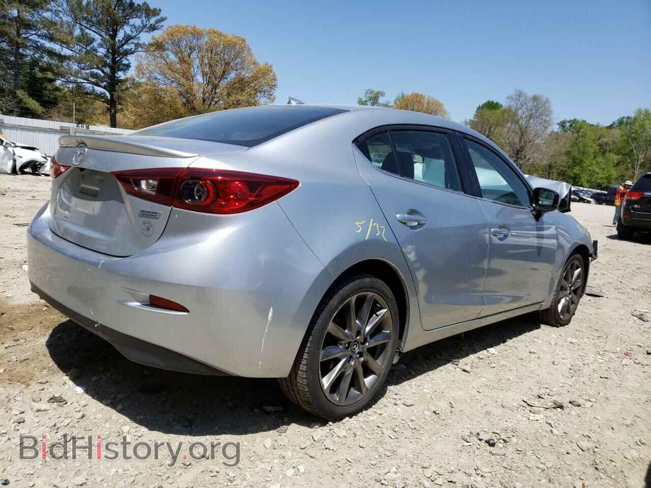 2018 MAZDA 3 - VIN: 3MZBN1V32JM213935 - Фото 4