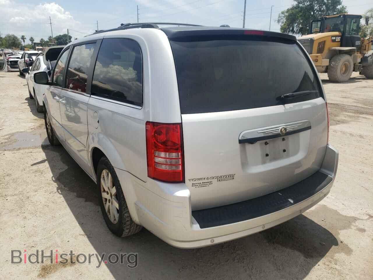 2008 CHRYSLER MINIVAN - VIN: 2A8HR54P58R122988 - Фото 3