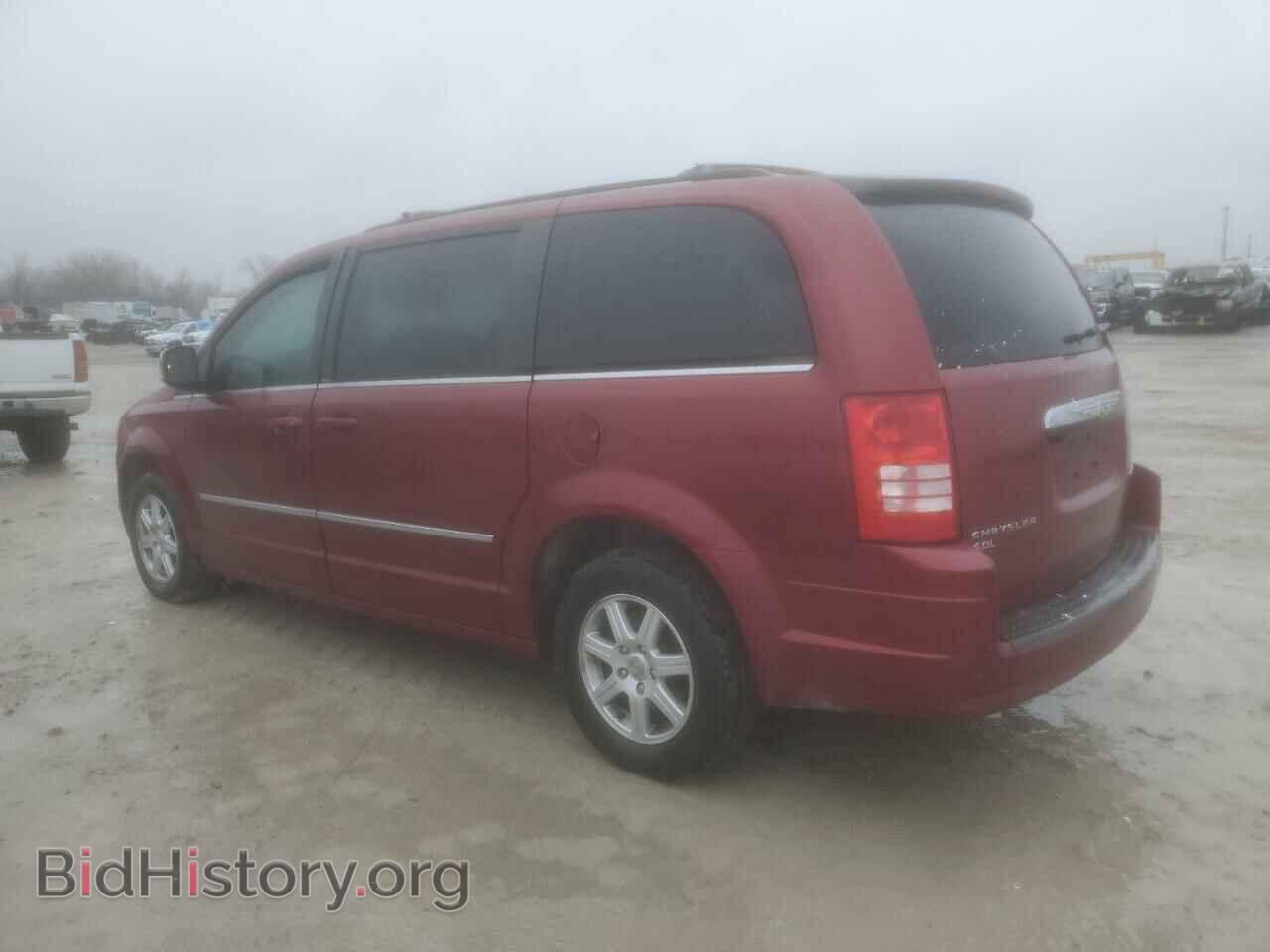 2010 CHRYSLER MINIVAN - VIN: 2A4RR8DX2AR374940 - Фото 2
