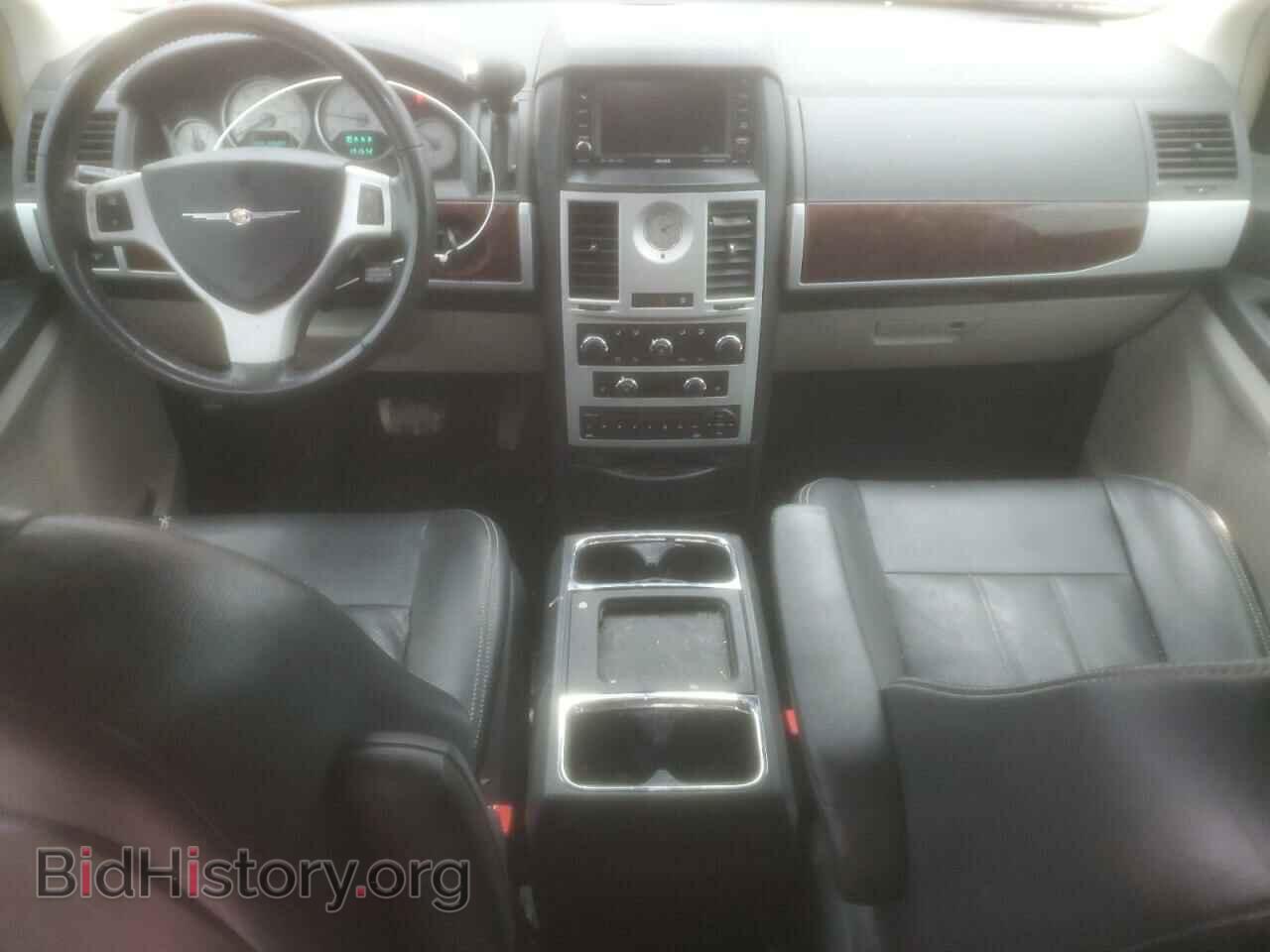 2010 CHRYSLER MINIVAN - VIN: 2A4RR8DX2AR374940 - Фото 8