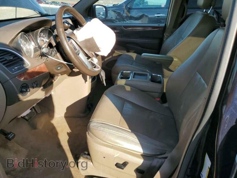 2011 Chrysler MINIVAN (VIN 2A4RR8DG2BR630334) — photo 7 of 13
