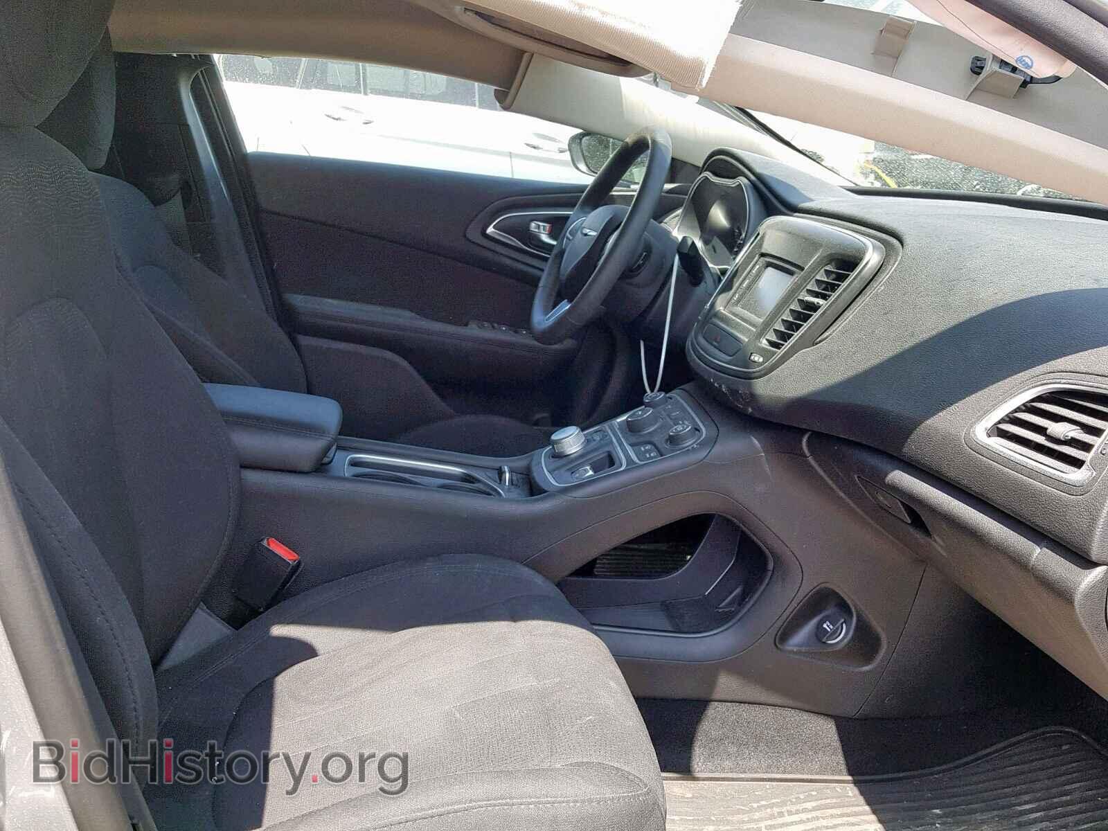 2016 CHRYSLER 200 - VIN: 1C3CCCFB8GN190422 - Photo 5