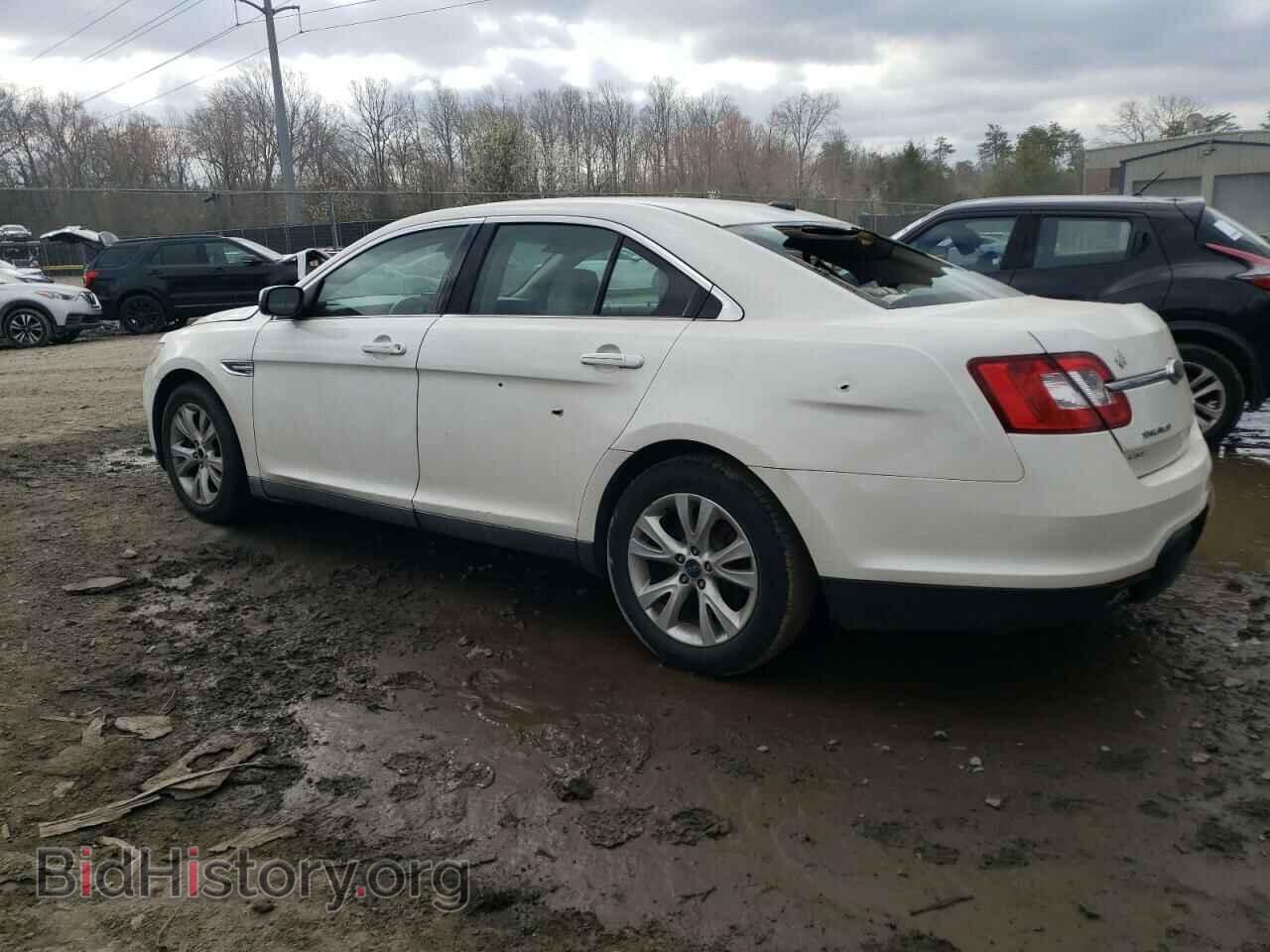 2011 FORD TAURUS - VIN: 1FAHP2EW3BG130832 - Photo 2