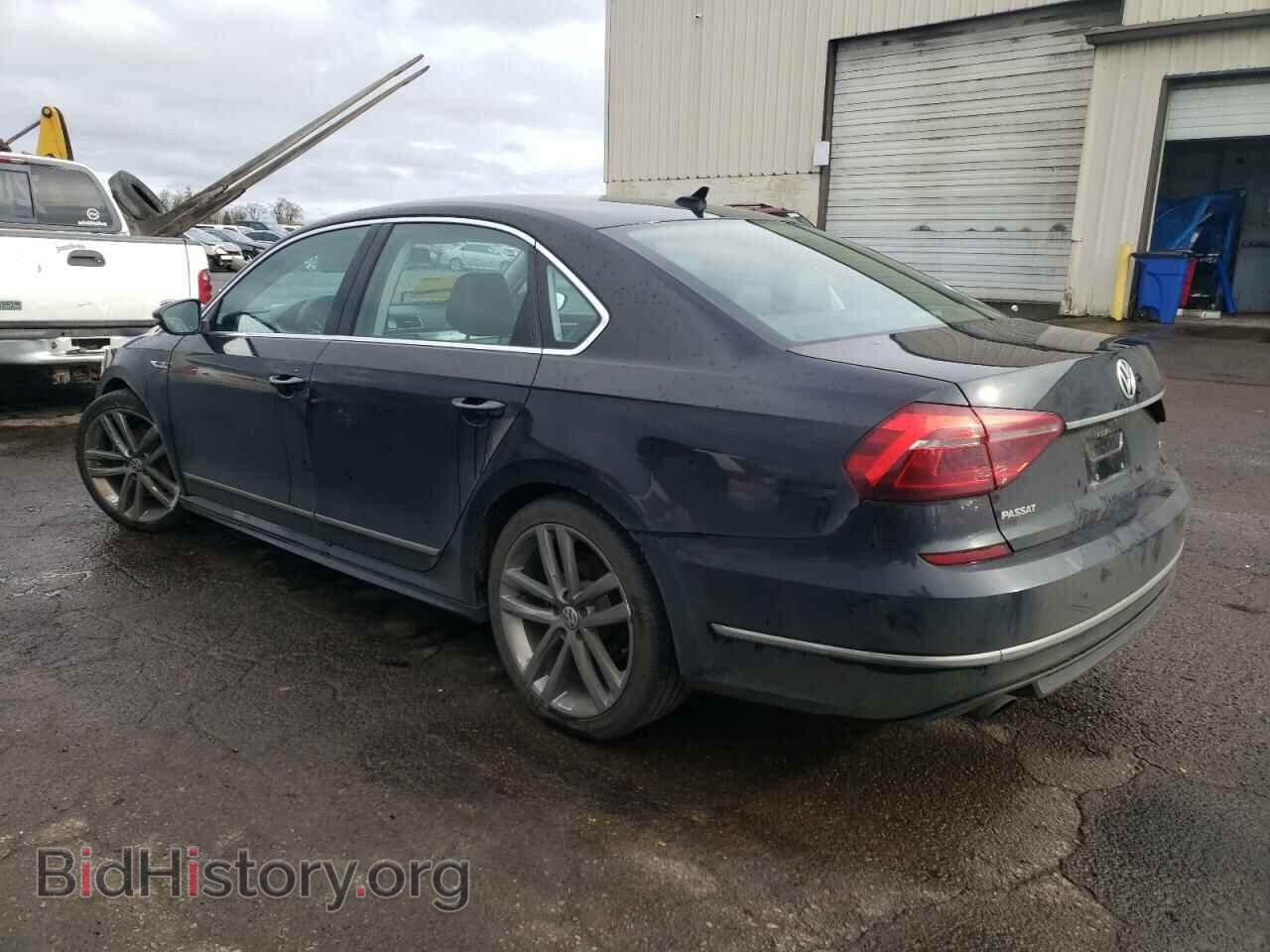 2017 VOLKSWAGEN PASSAT - VIN: 1VWDT7A30HC037101 - Фото 2