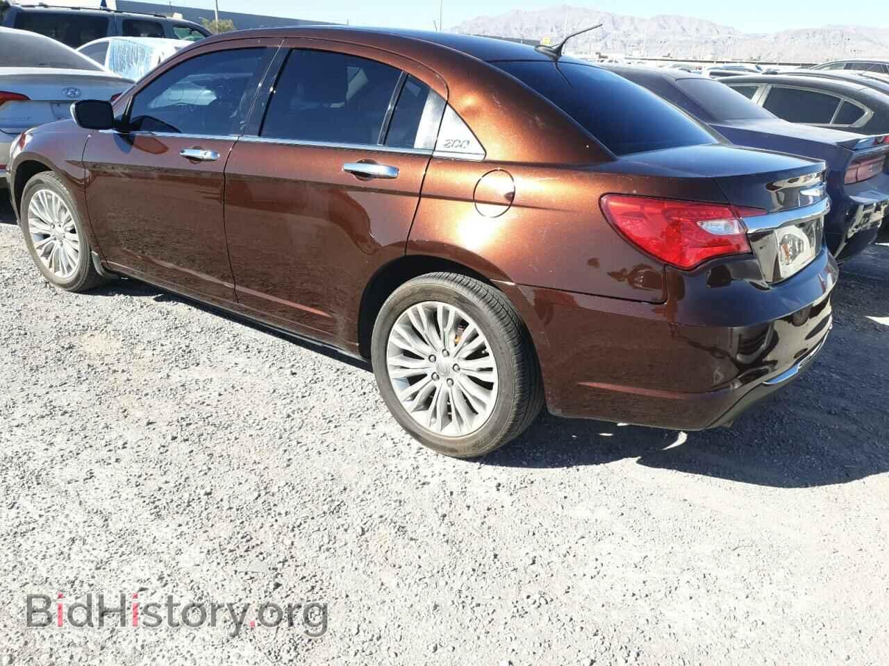 2013 CHRYSLER 200 - VIN: 1C3CCBCG6DN578285 - Фото 2