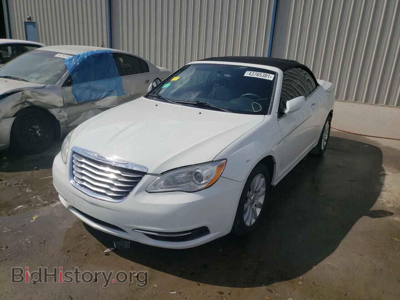 2012 CHRYSLER 200 - VIN: 1C3BCBEB7CN134277 - Фото 2