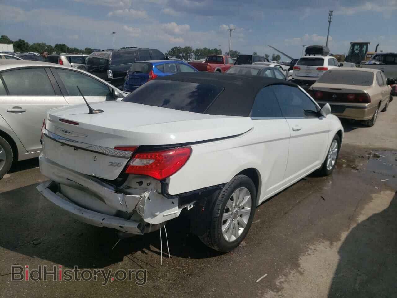 2012 CHRYSLER 200 - VIN: 1C3BCBEB7CN134277 - Фото 4