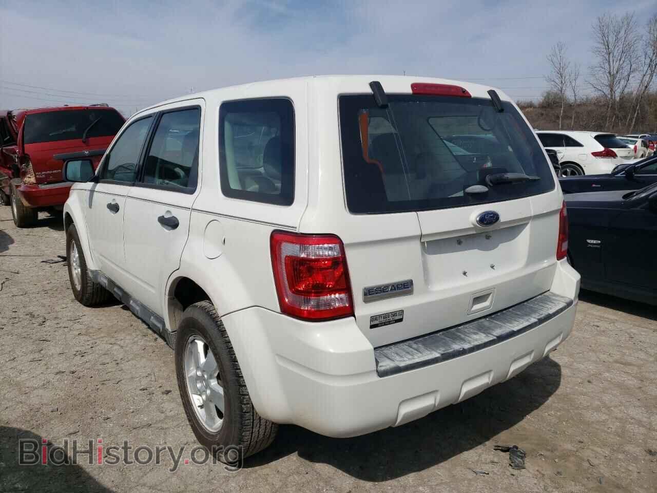 2012 FORD ESCAPE - VIN: 1FMCU0C75CKB26823 - Фото 2