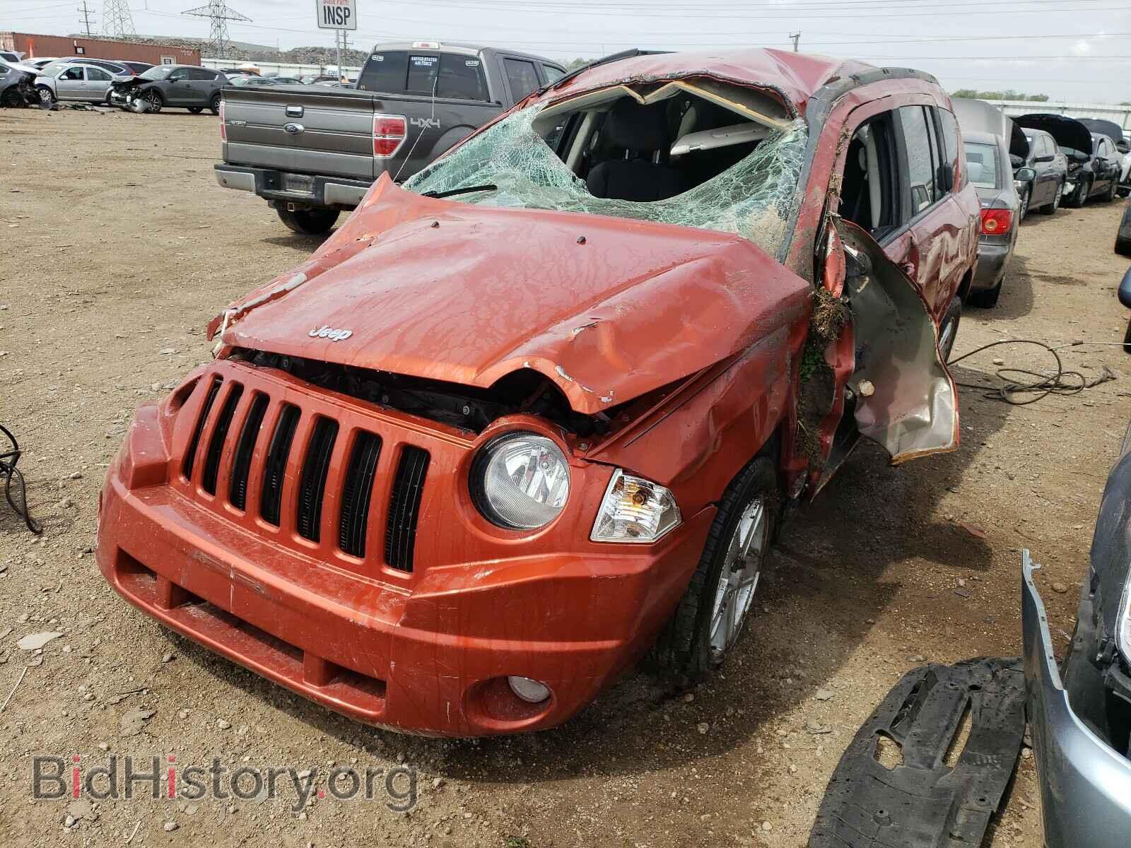 2010 JEEP COMPASS - VIN: 1J4NT4FB1AD521634 - Фото 2