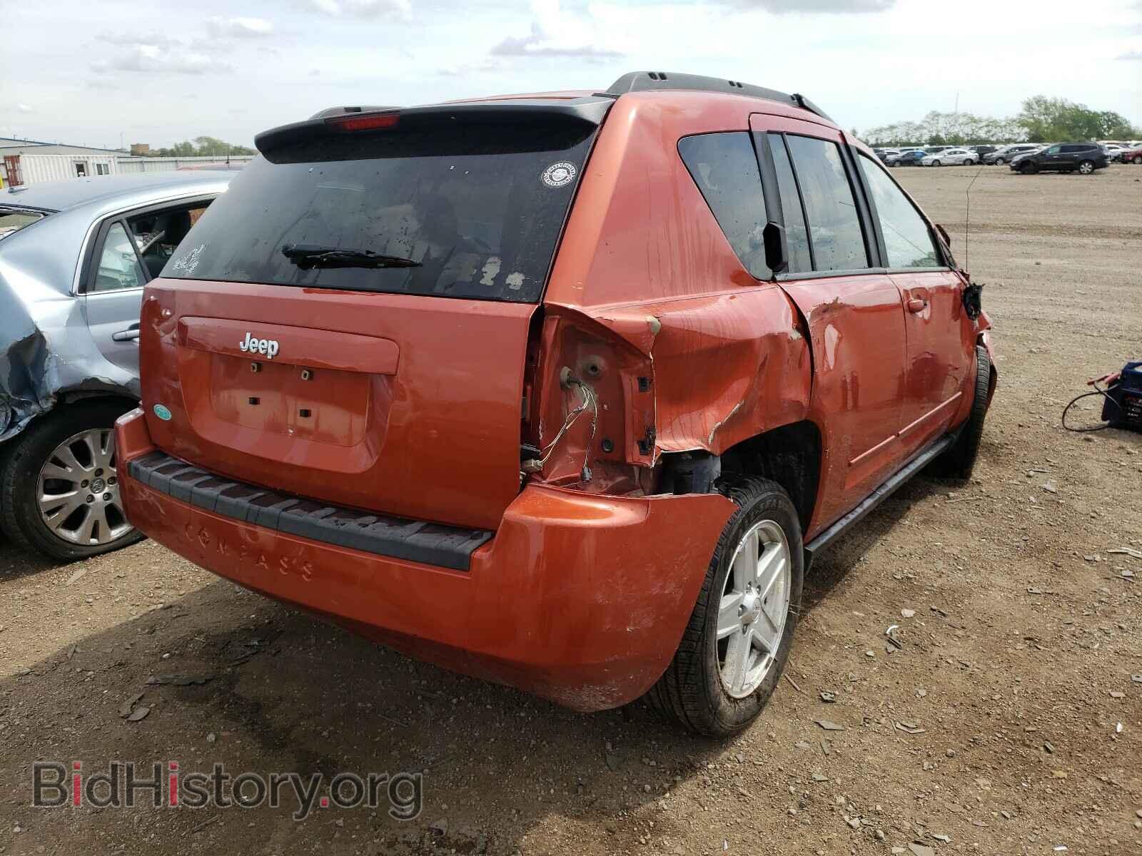 2010 JEEP COMPASS - VIN: 1J4NT4FB1AD521634 - Фото 4