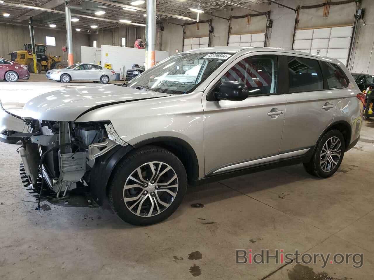 Photo JA4AD2A38JJ004879 - MITSUBISHI OUTLANDER 2018